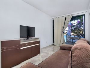 23931068-Ferienwohnung-8--300x225-1