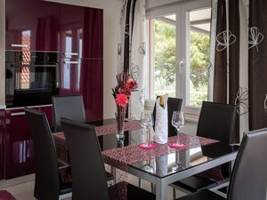 23931377-Ferienwohnung-6--300x225-5