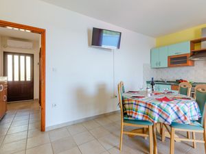 23931693-Ferienwohnung-4--300x225-2