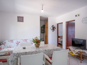 23932142-Ferienwohnung-7--300x225-1