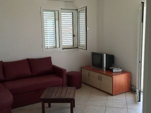 23934557-Ferienwohnung-4--300x225-1