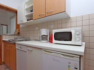 23934502-Ferienwohnung-4--300x225-5