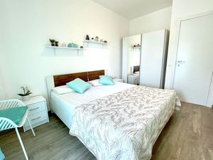 24014788-Ferienwohnung-6--300x225-2