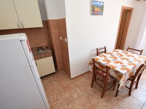 23929382-Ferienwohnung-6--300x225-1