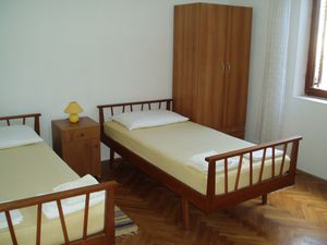 23931725-Ferienwohnung-6--300x225-4