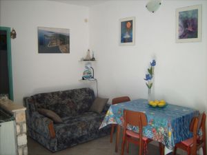 23932488-Ferienwohnung-4--300x225-1