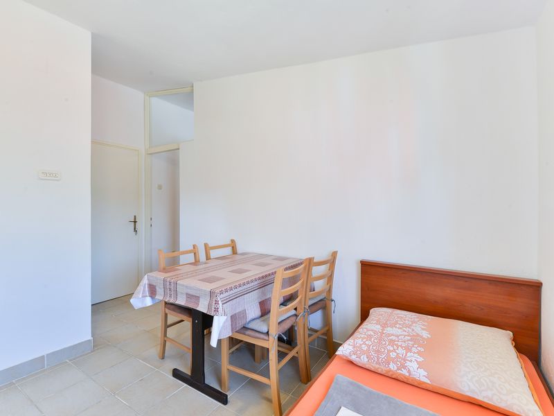 23934436-Ferienwohnung-4--800x600-2