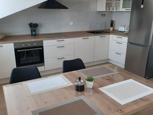 23934658-Ferienwohnung-6--300x225-2