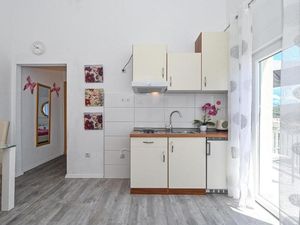 23934671-Ferienwohnung-4--300x225-3