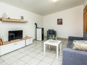 23934716-Ferienwohnung-4--300x225-2