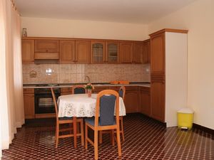 23934760-Ferienwohnung-4--300x225-4