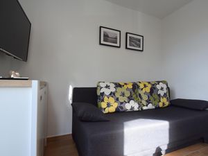 23934816-Ferienwohnung-4--300x225-2