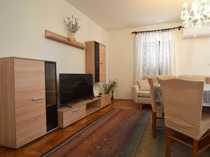 23934854-Ferienwohnung-5--300x225-3