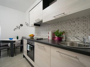 23934887-Ferienwohnung-5--300x225-5