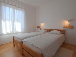 23934907-Ferienwohnung-5--300x225-5