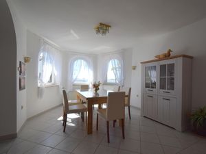 23934967-Ferienwohnung-6--300x225-4