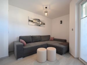 23934972-Ferienwohnung-5--300x225-1