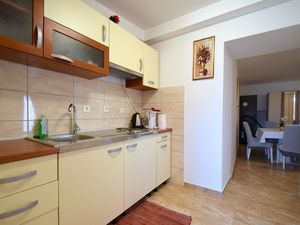 23934973-Ferienwohnung-4--300x225-5