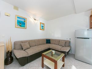 23934996-Ferienwohnung-6--300x225-1