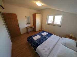 23935019-Ferienwohnung-4--300x225-4