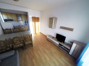 23935020-Ferienwohnung-6--300x225-3