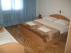 23935023-Ferienwohnung-8--300x225-3