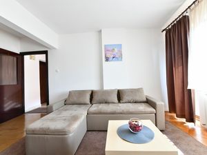 23935032-Ferienwohnung-4--300x225-3