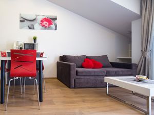 23935040-Ferienwohnung-4--300x225-1