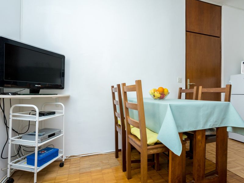 23935092-Ferienwohnung-4--800x600-2