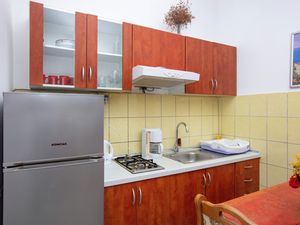 23935133-Ferienwohnung-2--300x225-3