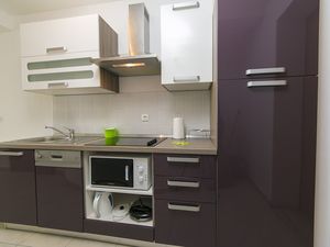 23935137-Ferienwohnung-5--300x225-4