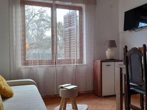 23935162-Ferienwohnung-2--300x225-2