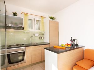 23935191-Ferienwohnung-5--300x225-3