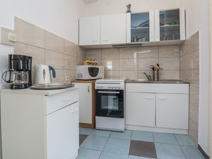 23935213-Ferienwohnung-5--300x225-4