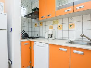 23935222-Ferienwohnung-6--300x225-5