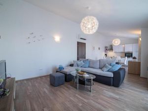 23935225-Ferienwohnung-6--300x225-1