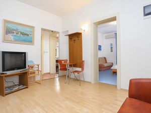 23935289-Ferienwohnung-13--300x225-1