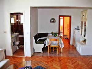 23935292-Ferienwohnung-6--300x225-3