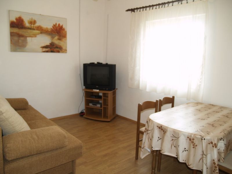 23935337-Ferienwohnung-4--800x600-2