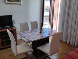 23935429-Ferienwohnung-4--300x225-2