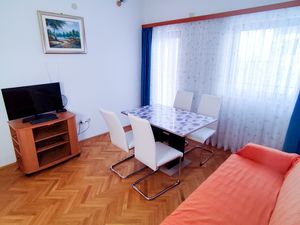 23935429-Ferienwohnung-4--300x225-3