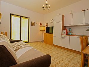 23935540-Ferienwohnung-6--300x225-1