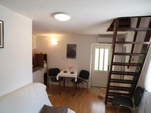 23935638-Ferienwohnung-3--300x225-2