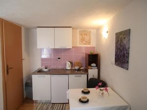 23935638-Ferienwohnung-3--300x225-3