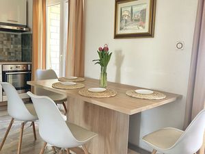 23935654-Ferienwohnung-6--300x225-2