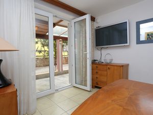 23935664-Ferienwohnung-4--300x225-2