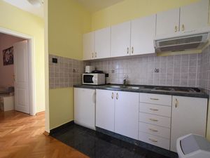 23935788-Ferienwohnung-5--300x225-4