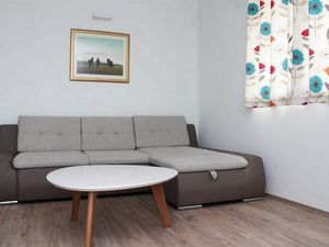 23935850-Ferienwohnung-6--300x225-1