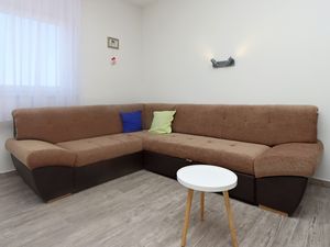 23935888-Ferienwohnung-5--300x225-2