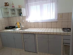 23935959-Ferienwohnung-6--300x225-4